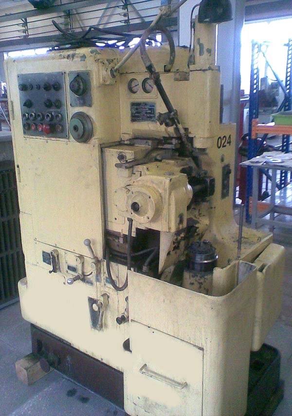 5К301П Загальний вигляд  зубофрезерного верстата